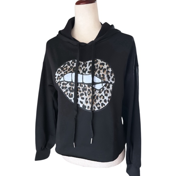 Leopard print lips hooded French terry hooded sweatshirt - Picture 3 of 10